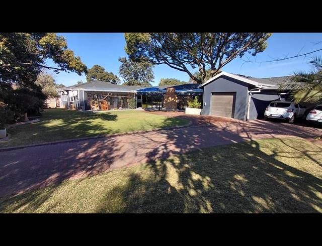 4 BEDROOM HOUSE FOR SALE IN BRACKENHURST